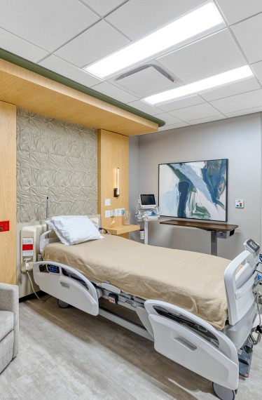 Patient room at Springfield Clinic Surgery Center